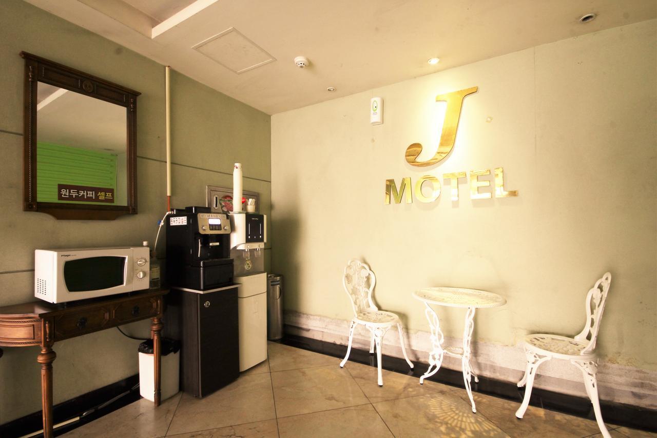 Sasang J Motel Buitenkant foto