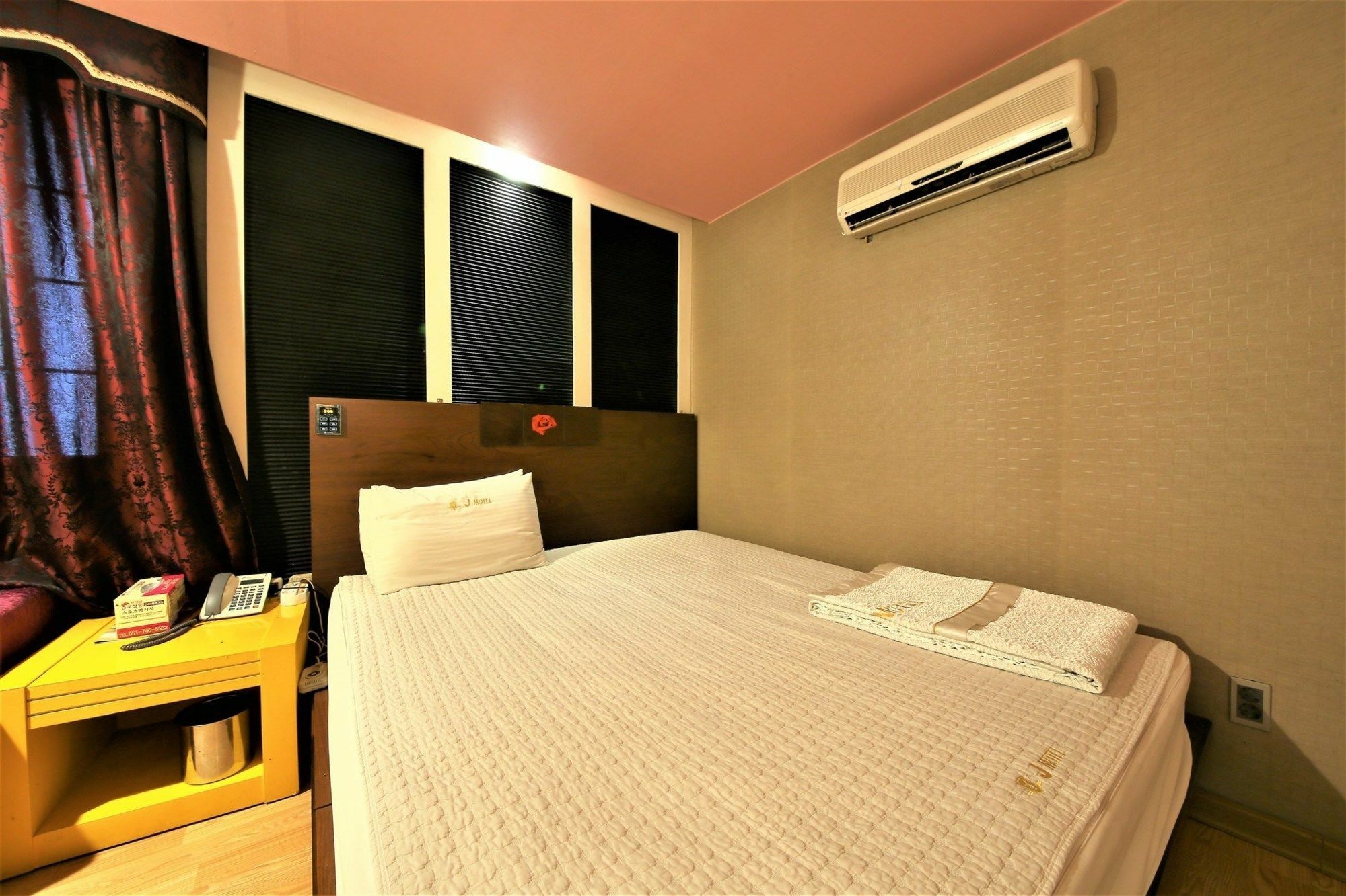 Sasang J Motel Buitenkant foto