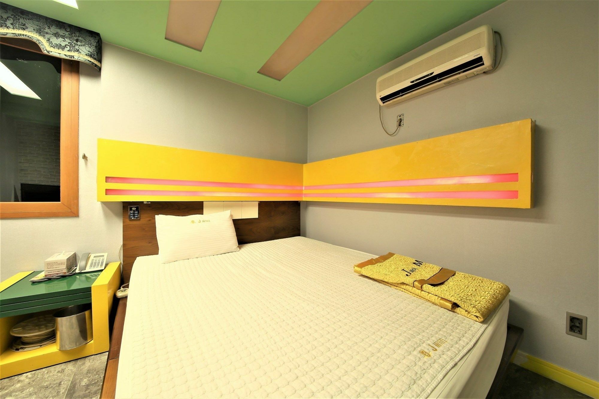 Sasang J Motel Buitenkant foto